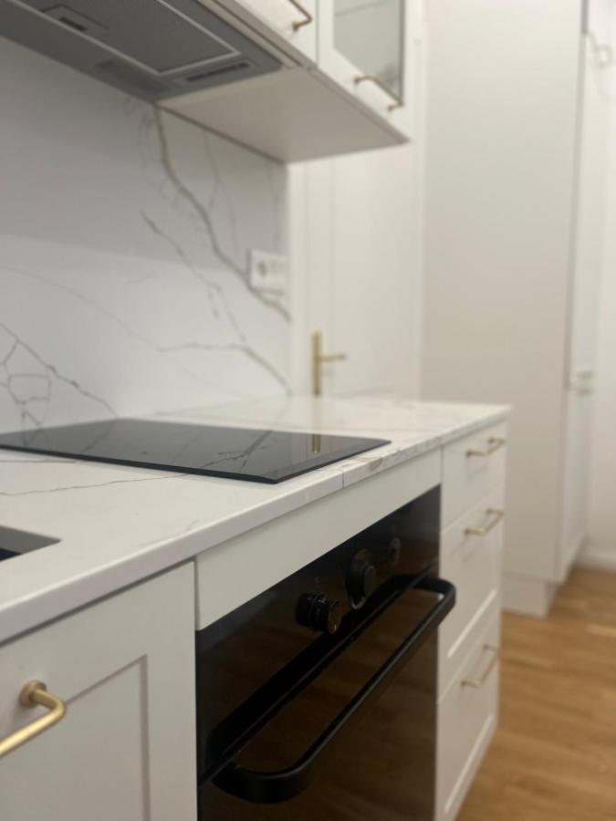 Angeloroma Deluxe Apartment Praha Bagian luar foto