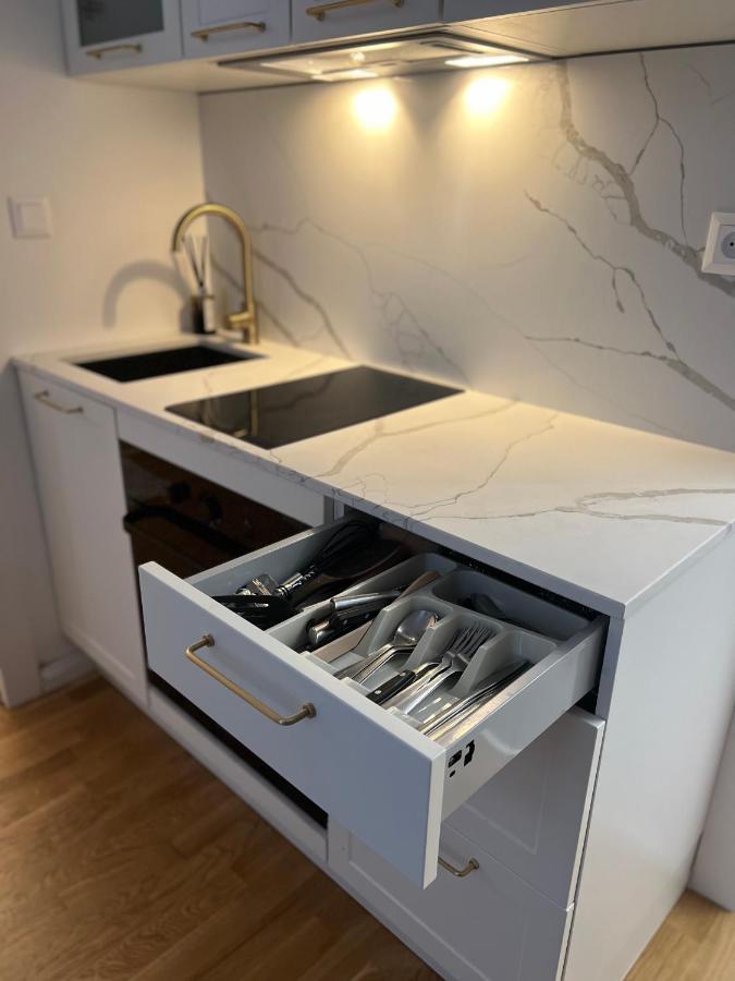 Angeloroma Deluxe Apartment Praha Bagian luar foto